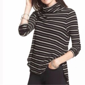 WE THE FREE Black/White Striped Thermal
Textured Hi Lo Raw Hemline Top